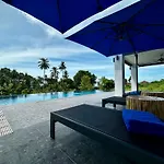 Villa Elena 106