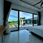 Villa Elena 106